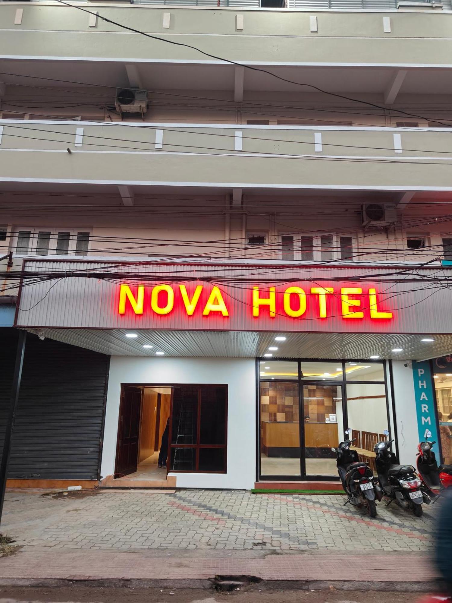 Hotel Nova Kochi ภายนอก รูปภาพ
